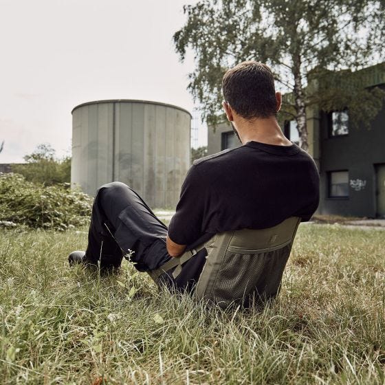 Brandit Hopfällbar sittkudde - Dark Camo